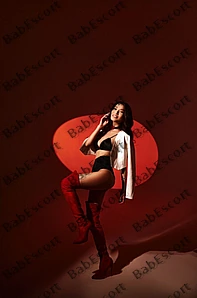 Zara 29 year old Kazakh, Mixed, Slim, Brown, Medium, Breast size C escort in Dubai thumbnail 5
