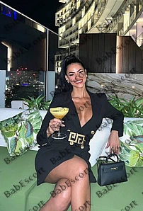 Biah 26 year old Italian, Caucasian (white), Tall, Black, Long, Breast size C escort in Sharjah thumbnail 7