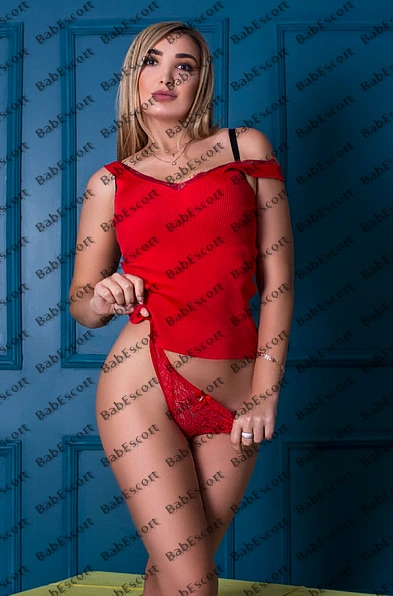 Veronika 30 year old Russian, Caucasian (white), Busty, Blonde, Long, Breast size D escort in Sharjah photo 1