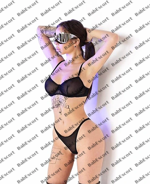 Jasmin 22 year old Russian, Caucasian (white), Busty, Brown, Long, Breast size C escort in Sharjah photo 1