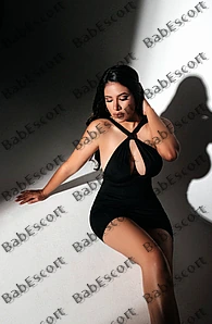Dayana 22 year old Spanish, Latin, Busty, Brown, Long, Breast size C escort in Sharjah thumbnail 3