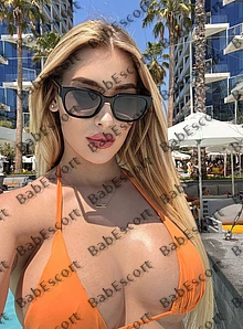 Sylvie 24 year old German, Caucasian (white), Busty, Blonde, Long, Breast size C escort in Sharjah thumbnail 4