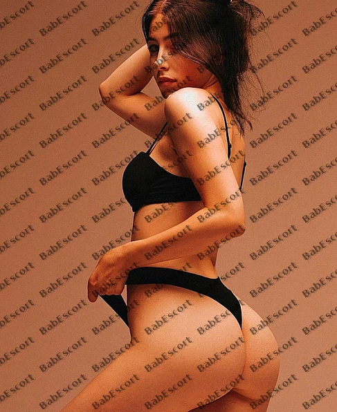 Nuri 20 year old Russian, Caucasian (white), Athletic, Brown, Long, Breast size B escort in Sharjah photo 1
