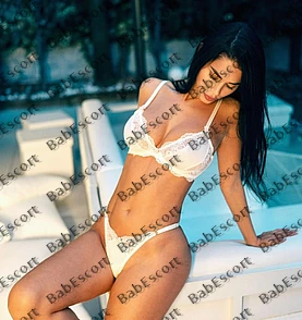 Carmen 27 year old Italian, Latin, Curvy, Black, Long, Breast size C escort in Sharjah thumbnail 3