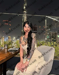 Lim 25 year old Turkish, Mixed, Slim, Black, Long, Breast size C escort in Dubai