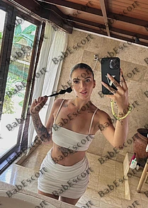 Issadora 34 year old Slovak, Mixed, Slim, Black, Long, Breast size B escort in Dubai thumbnail 6