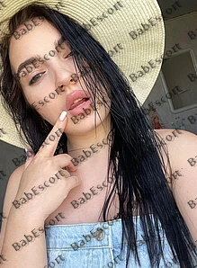 Valeria 21 year old Russian, Caucasian (white), Busty, Brown, Long, Breast size C escort in Al Ain thumbnail 7