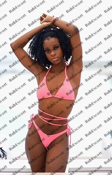 Amanda 23 year old Nigerian, Ebony (black), Tall, Black, Long, Breast size B escort in Al Ain photo 1
