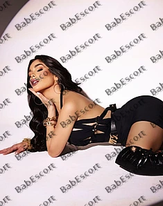 Bárbara 24 year old Brazilian, Latin, Busty, Brown, Long, Breast size C escort in Al Ain thumbnail 3
