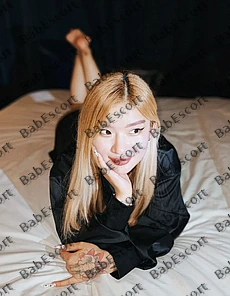 Kim 20 year old Korean, Asian, Petite, Blonde, Long, Breast size B escort in Al Ain thumbnail 3