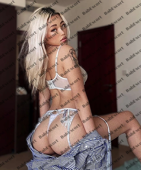 Rosie 25 year old Canadian, Caucasian (white), Athletic, Brown, Long, Breast size B escort in Al Ain photo 1