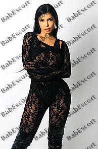 Adriana 25 year old Italian, Latin, Busty, Black, Long, Breast size D escort in Al Ain thumbnail 4