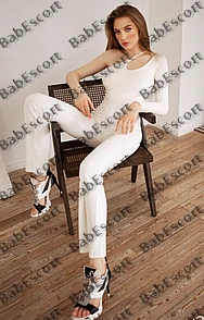 Olga 23 year old Russian, Caucasian (white), Busty, Blonde, Long, Breast size C escort in Al Ain thumbnail 4