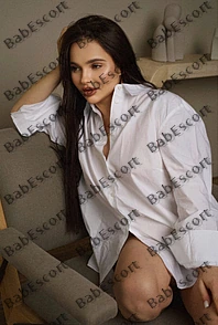 Anya 21 year old German, Mixed, Curvy, Brown, Medium, Breast size C escort in Dubai