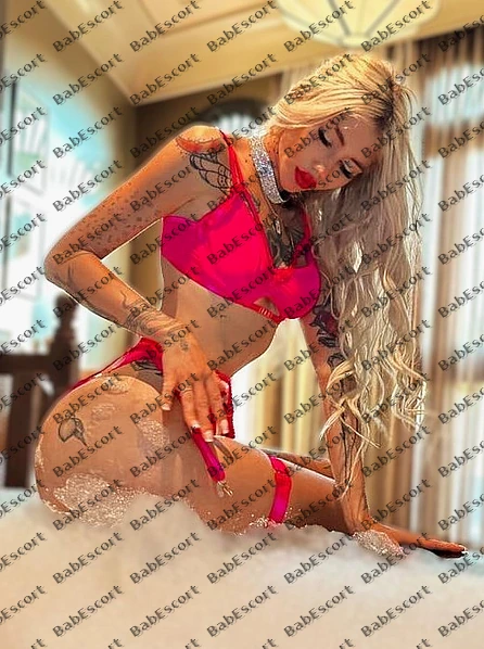 Eva 21 year old Russian, Caucasian (white), Tall, Blonde, Long, Breast size B escort in Al Ain photo 1