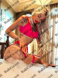 Eva 21 year old Russian, Caucasian (white), Tall, Blonde, Long, Breast size B escort in Al Ain
