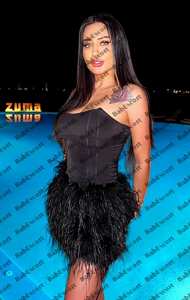 Gloria 23 year old Russian, Caucasian (white), Busty, Brown, Long, Breast size C escort in Al Ain photo 1