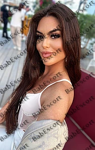 Gala 23 year old Spanish, Latin, Tall, Brown, Long, Breast size B escort in Al Ain thumbnail 5