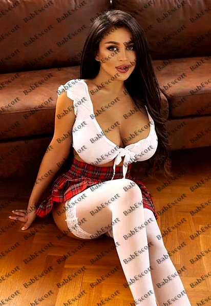 Jamilya 23 year old Azerbaijani, Caucasian (white), Busty, Brown, Long, Breast size E escort in Al Ain photo 1