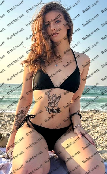 Evelyn 19 year old Russian, Caucasian (white), Athletic, Brown, Long, Breast size B escort in Al Ain photo 1