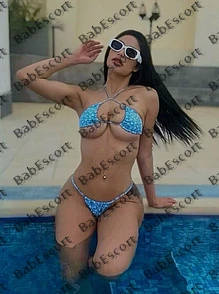 Kloe 21 year old Peruvian, Latin, Tall, Blonde, Long, Breast size B escort in Al Ain thumbnail 6