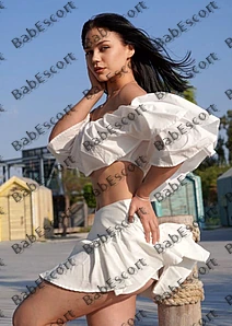 Alexa 21 year old Russian, Caucasian (white), Busty, Black, Long, Breast size D escort in Ajman thumbnail 3