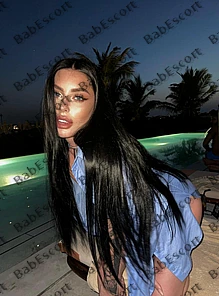 Aleks 21 year old Russian, Caucasian (white), Busty, Black, Long, Breast size C escort in Ajman thumbnail 7