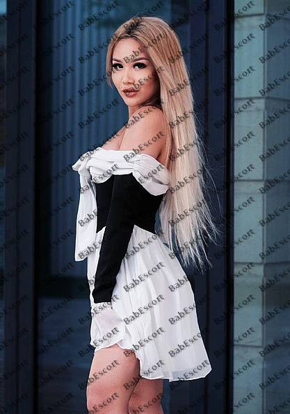 Vikky 26 year old Kazakh, Asian, Busty, Blonde, Long, Breast size C escort in Ajman photo 1