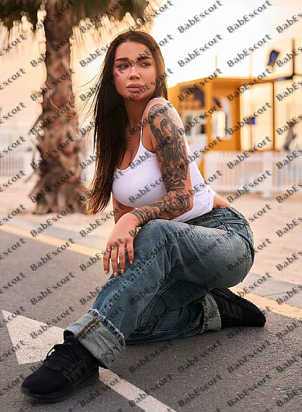 Zlata 24 year old Belarussian, Caucasian (white), Busty, Brown, Long, Breast size D escort in Ajman photo 1