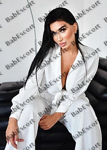 Naomi 31 year old Ukrainian, Caucasian (white), Busty, Black, Long, Breast size E escort in Ajman thumbnail 3