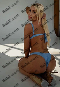 Masha 27 year old Russian, Caucasian (white), Busty, Blonde, Long, Breast size C escort in Ajman thumbnail 8
