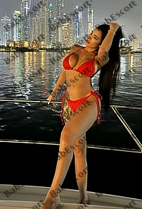 Karen 25 year old Colombian, Latin, Busty, Brown, Long, Breast size C escort in Ajman thumbnail 6