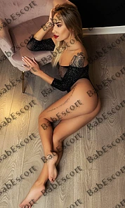 Cindy 30 year old Romanian, Caucasian (white), Athletic, Blonde, Long, Breast size B escort in Ras Al Khaimah thumbnail 4