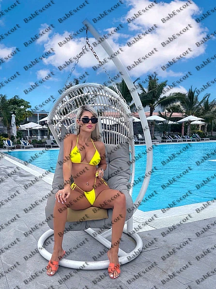 Laura 32 year old Russian, Caucasian (white), Slim, Blonde, Medium, Breast size C escort in Ras Al Khaimah photo 1
