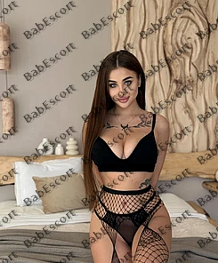 Novella 22 year old Russian, Mixed, Curvy, Brown, Long, Breast size C escort in Ras Al Khaimah thumbnail 3