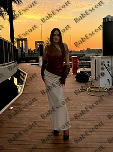 Dina 29 year old Russian, Mixed, Tall, Black, Medium, Breast size B escort in Ras Al Khaimah thumbnail 3