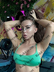 Lolita 23 year old Russian, Mixed, Slim, Brown, Medium, Breast size B escort in Ras Al Khaimah