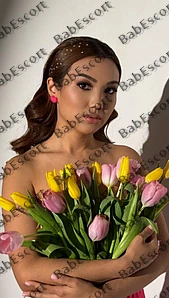 Di 27 year old Kazakh, Asian, Slim, Brown, Short, Breast size B escort in Ras Al Khaimah