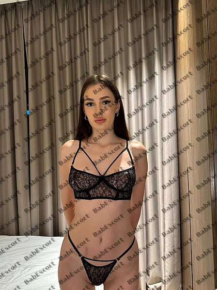 Molli 22 year old Russian, Caucasian (white), Tall, Black, Medium, Breast size B escort in Ras Al Khaimah photo 1