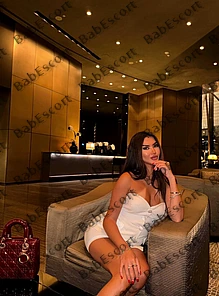 Artemida 25 year old Italian, Mixed, Tall, Brown, Long, Breast size B escort in Dubai thumbnail 4