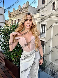 Lina 24 year old Polish, Mixed, Slim, Blonde, Medium, Breast size C escort in Dubai