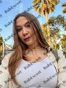 Vivyen 23 year old Armenian, Caucasian (white), Slim, Brown, Medium, Breast size A escort in Ras Al Khaimah thumbnail 6