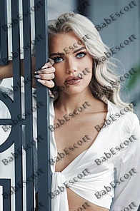 Oksi 24 year old Russian, Mixed, Tall, Blonde, Long, Breast size B escort in Ras Al Khaimah thumbnail 5