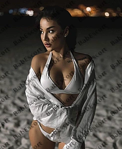 Sienna 27 year old Romanian, Mixed, Slim, Brown, Long, Breast size B escort in Fujairah thumbnail 3