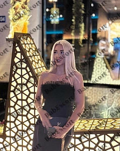 Karolina 27 year old Italian, Mixed, Skinny, Blonde, Medium, Breast size A escort in Fujairah thumbnail 3
