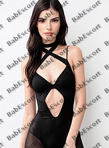 Renata 19 year old French, Mixed, Slim, Brown, Long, Breast size B escort in Fujairah thumbnail 3