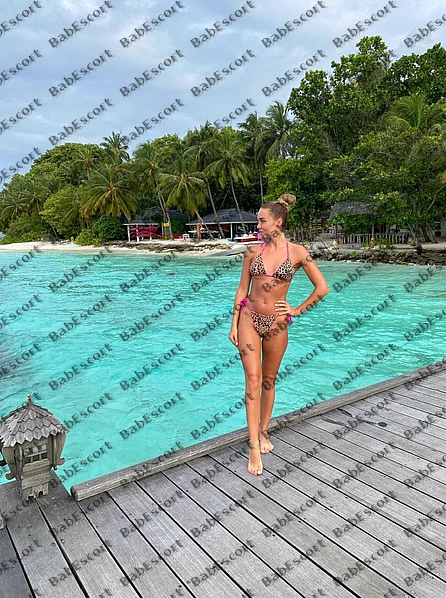 Alexsa 30 year old Romanian, Mixed, Slim, Brown, Long, Breast size B escort in Fujairah photo 1