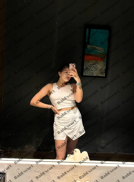Irina 28 year old Polish, Mixed, Busty, Brown, Medium, Breast size D escort in Fujairah photo 1