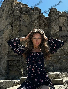 Nadine 20 year old Polish, Mixed, Slim, Brown, Medium, Breast size A escort in Fujairah thumbnail 3