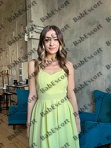Nadine 20 year old Polish, Mixed, Slim, Brown, Medium, Breast size A escort in Fujairah thumbnail 6